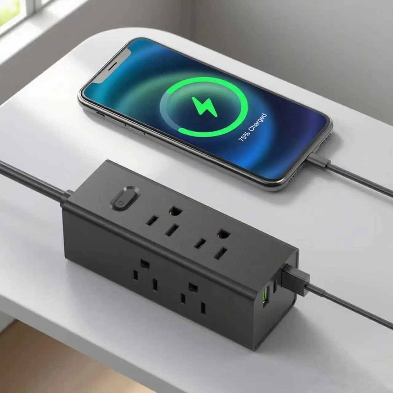 US Power Strip litteällä USB-jatkojohdolla Travel Power Strip
